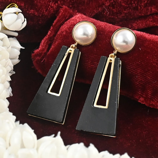 Black Western Earring with Pearls